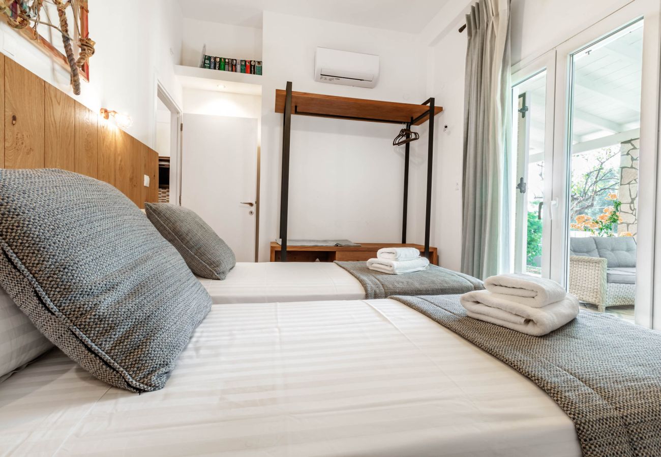 Villa in Karniaris - Villa Sun Sole