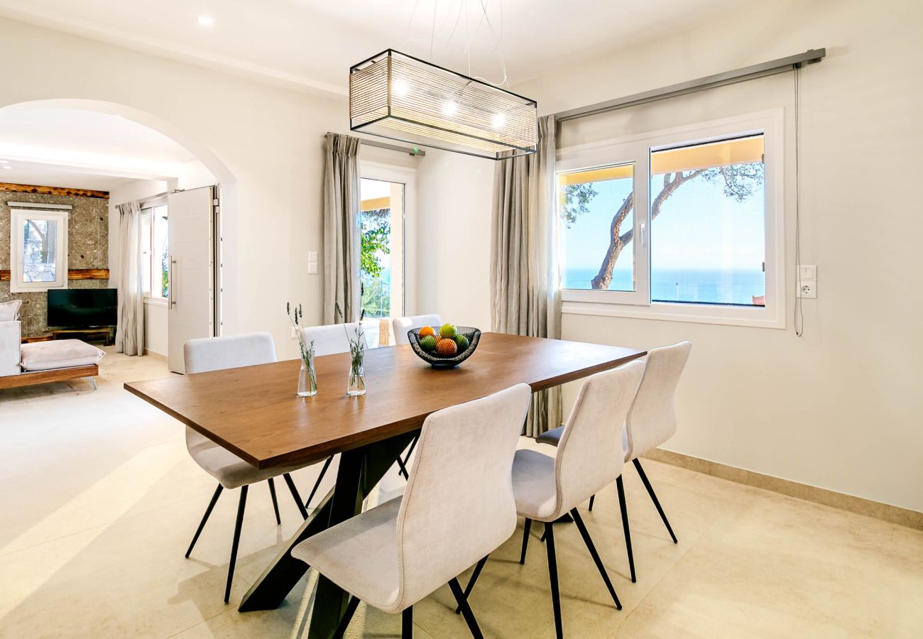 Villa in Kontogialos - Ocean View Luxury Villa Ethra