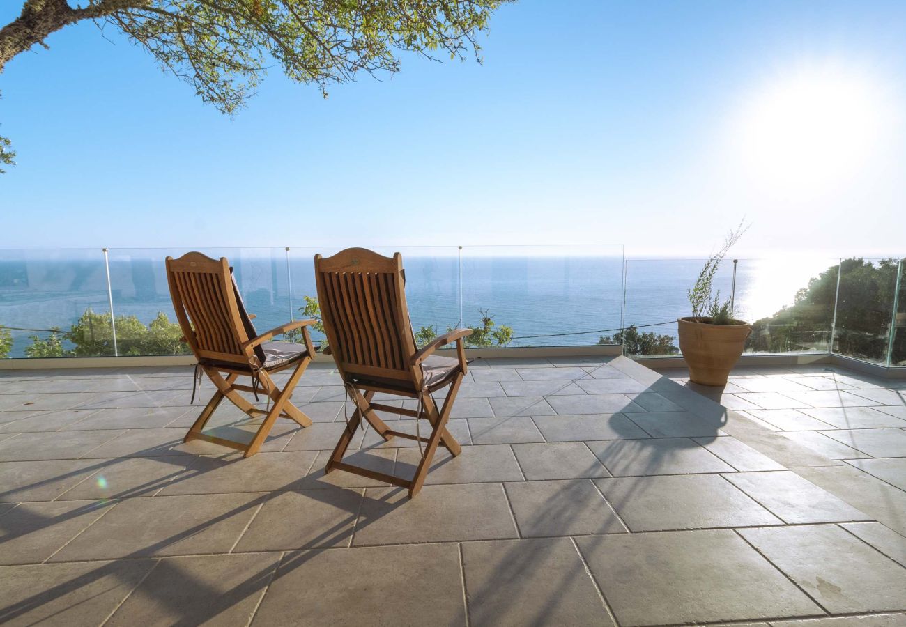 Villa in Kontogialos - Ocean View Luxury Villa Ethra