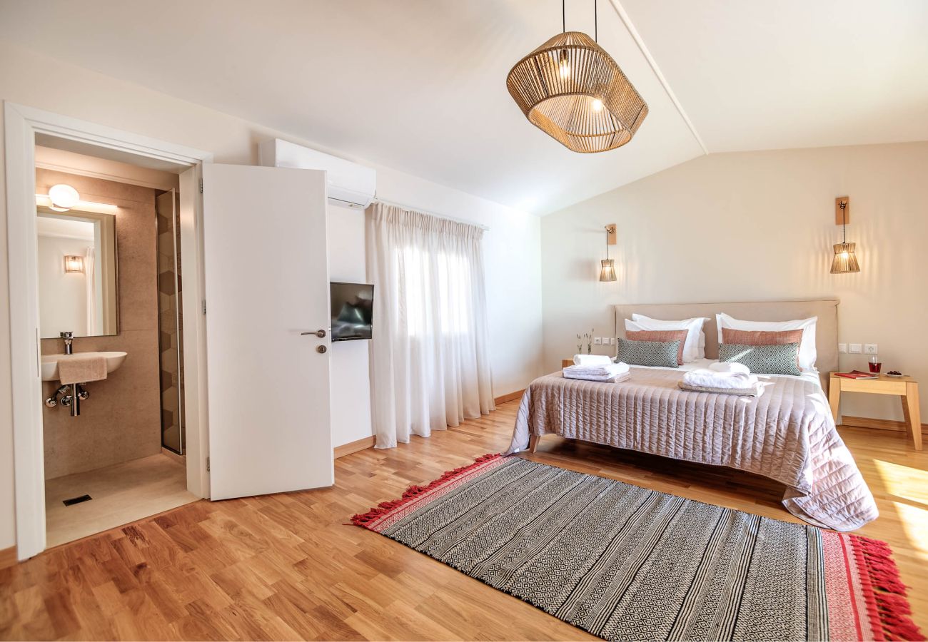 Villa in Kontogialos - Ocean View Luxury Villa Ethra