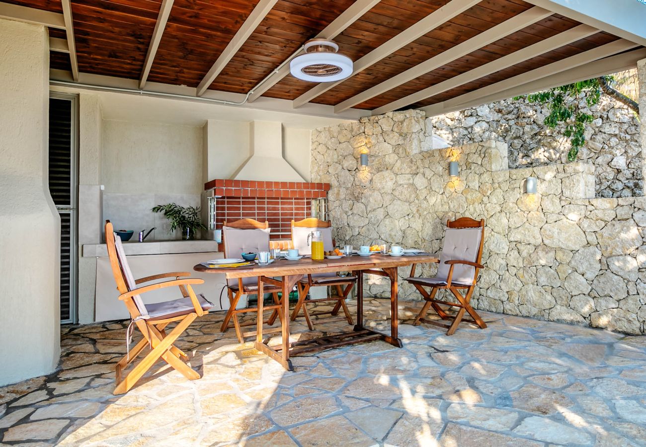 Villa in Kontogialos - Ocean View Luxury Villa Ethra