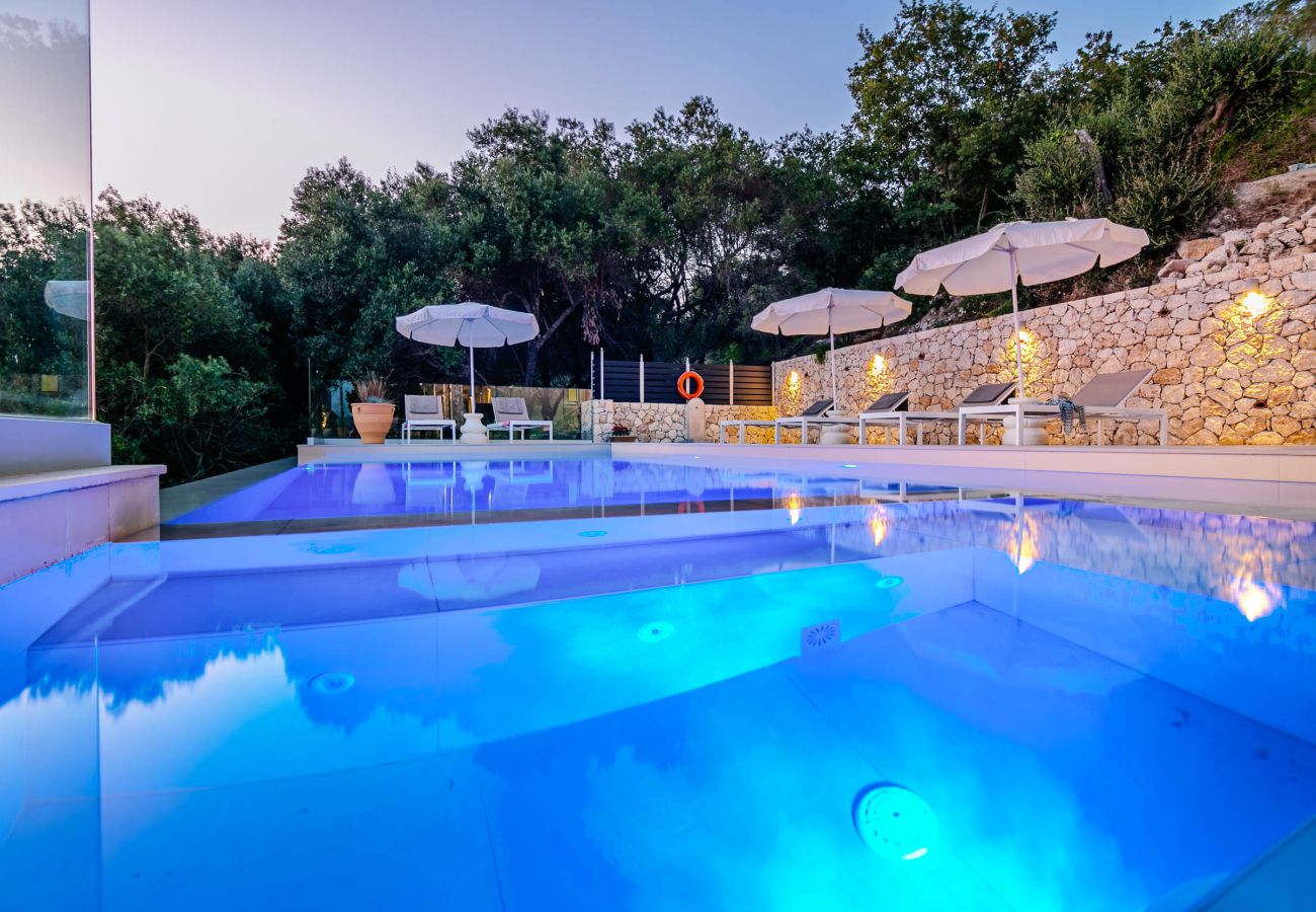 Villa in Kontogialos - Ocean View Luxury Villa Ethra