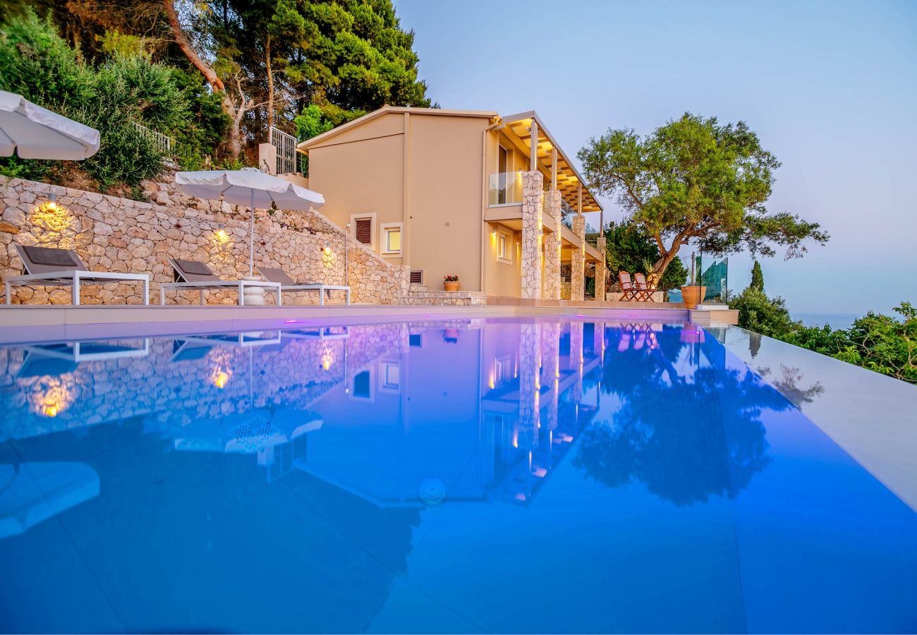 Villa in Kontogialos - Ocean View Luxury Villa Ethra