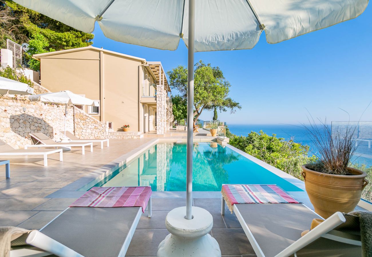 Villa in Kontogialos - Ocean View Luxury Villa Ethra