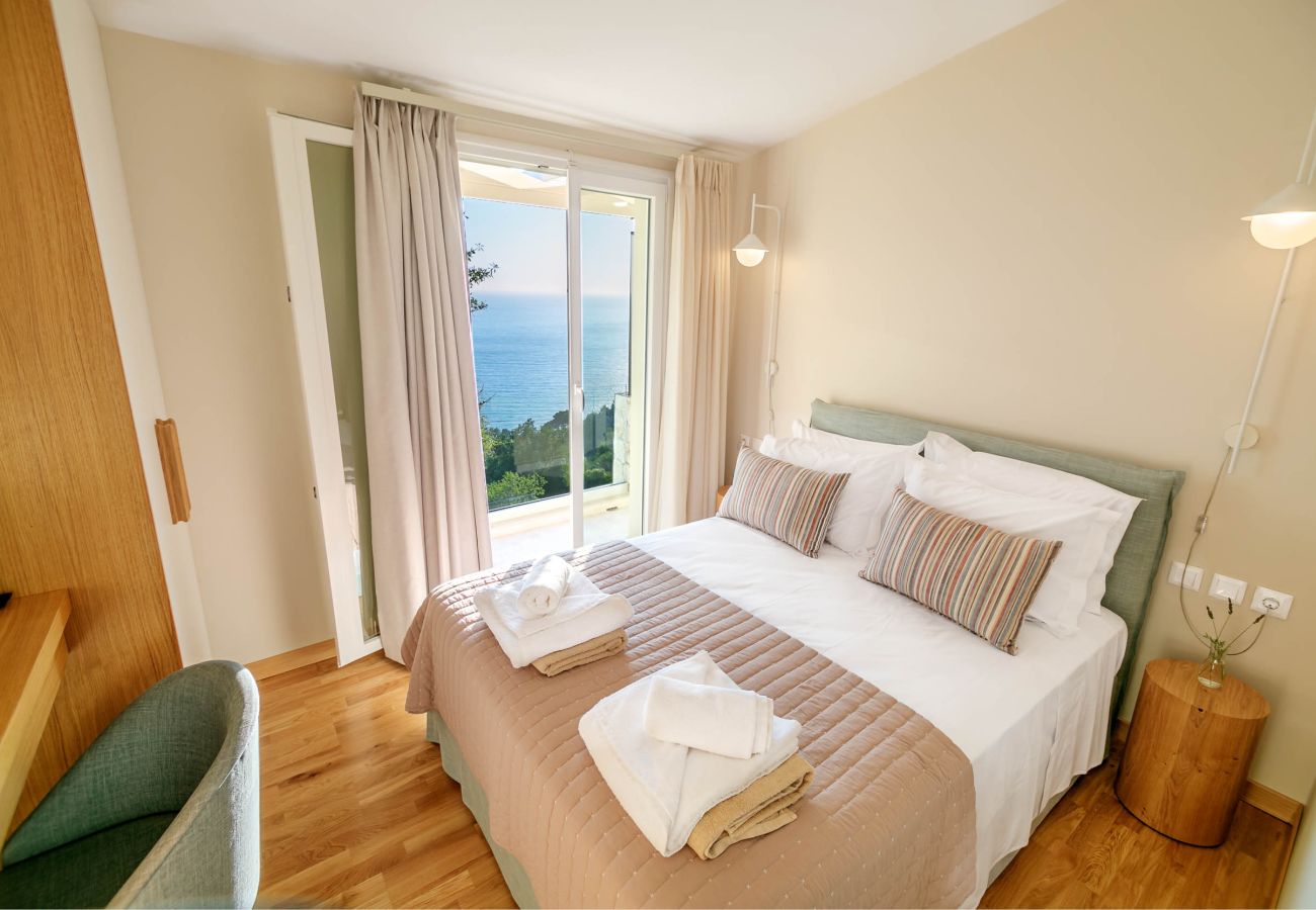 Villa in Kontogialos - Ocean View Luxury Villa Ethra