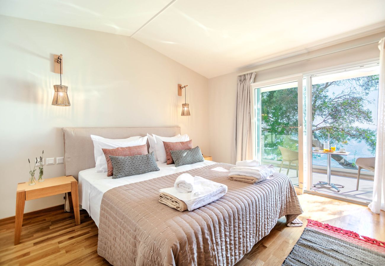 Villa in Kontogialos - Ocean View Luxury Villa Ethra