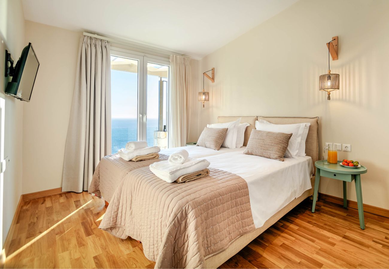 Villa in Kontogialos - Ocean View Luxury Villa Ethra