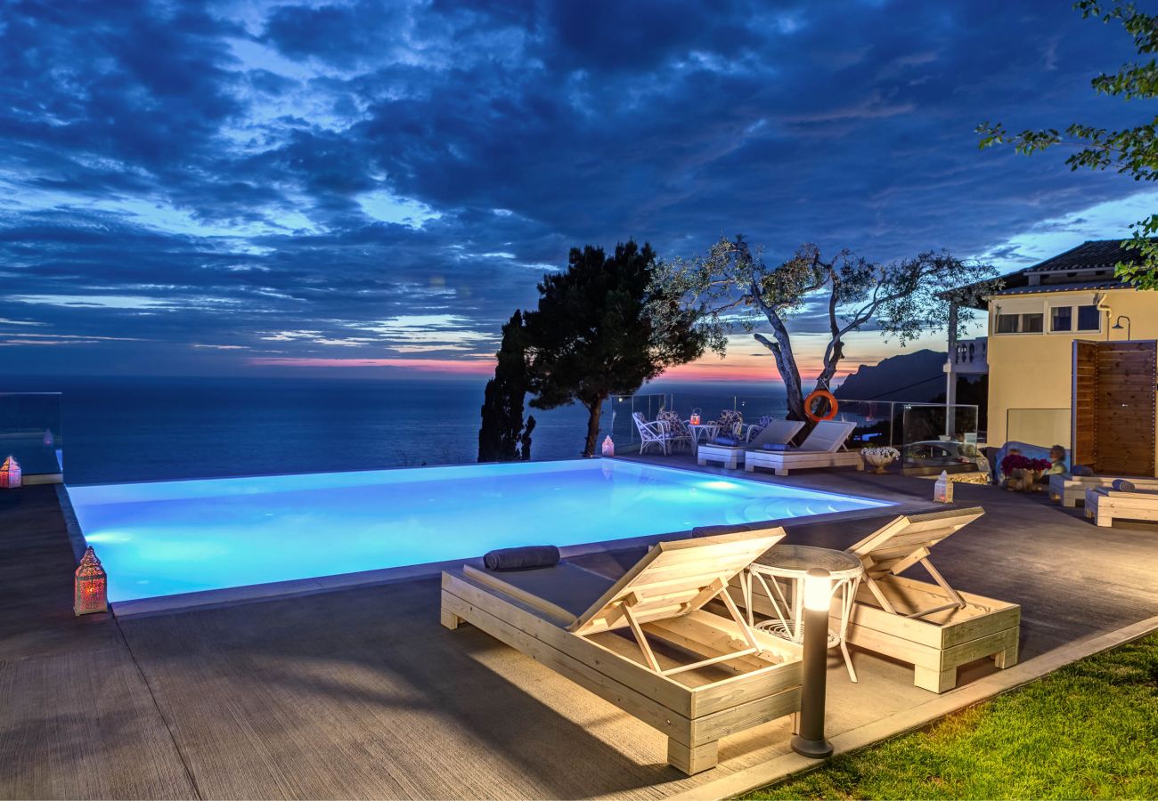 Villa in Kontogialos - Ocean View Luxury Villa Nefeli