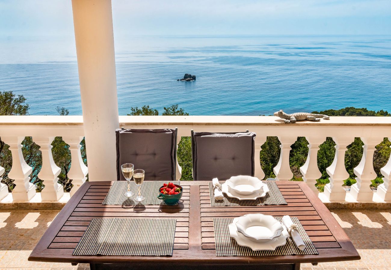 Villa in Kontogialos - Ocean View Luxury Villa Nefeli