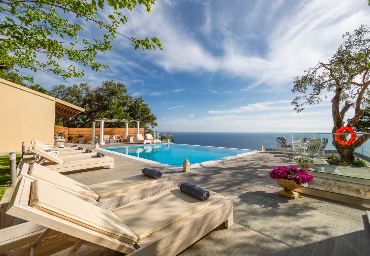 Villa in Kontogialos - Ocean View Luxury Villa Nefeli