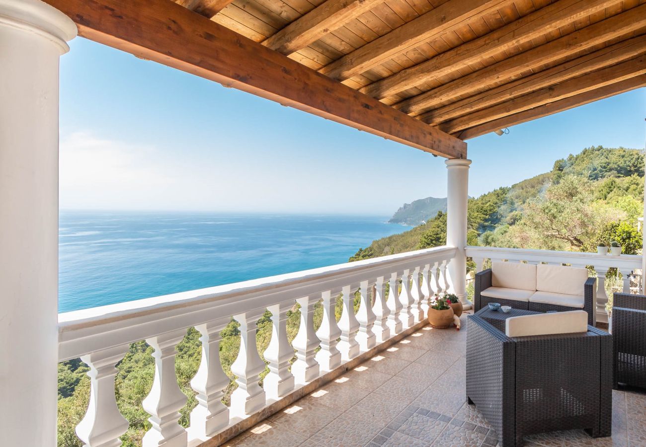 Villa in Kontogialos - Ocean View Luxury Villa Nefeli