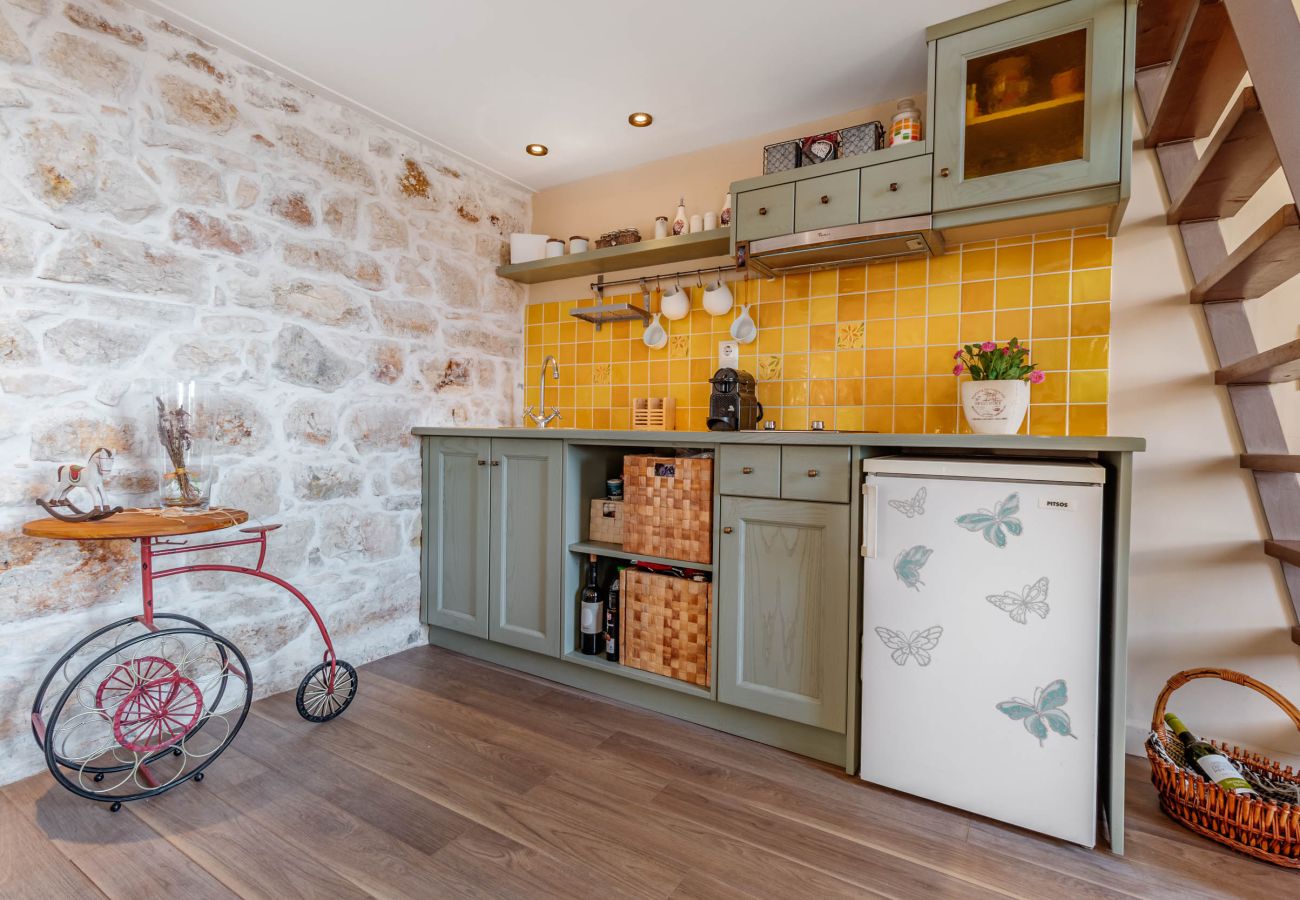 Apartment in Corfu Town - Mouragia Loft - Waterfront Old Corfu Town