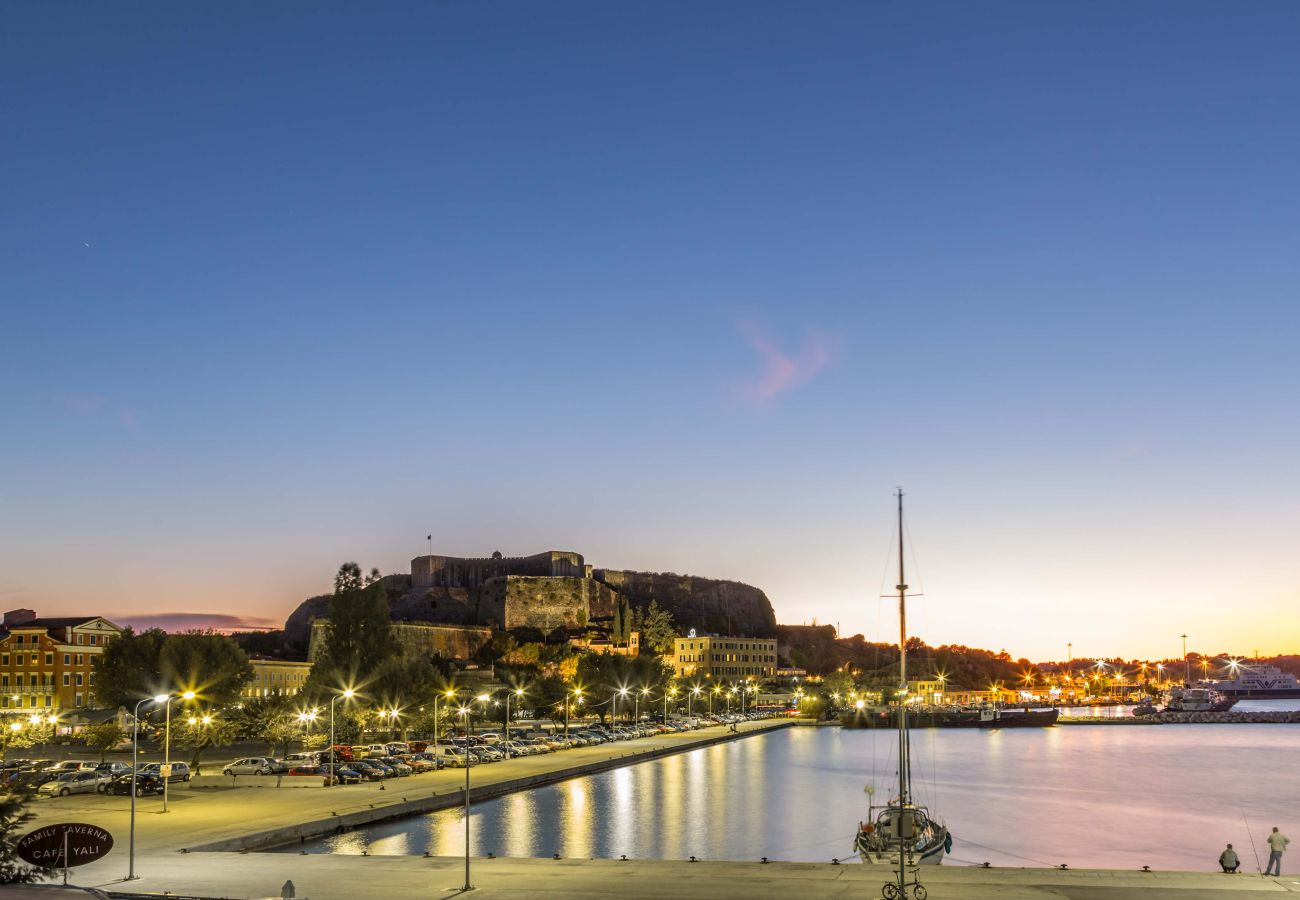Apartment in Corfu Town - Mouragia Loft - Waterfront Old Corfu Town