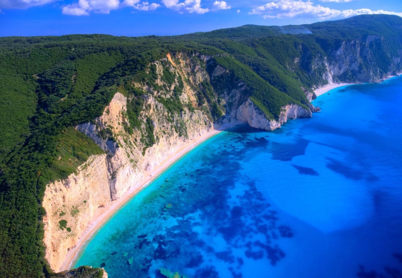 Cottage in Palaiokastritsa - The Heritage Cottage in Doukades