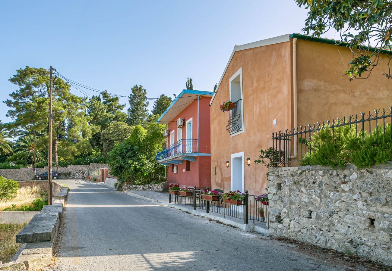 Cottage in Palaiokastritsa - The Heritage Cottage in Doukades
