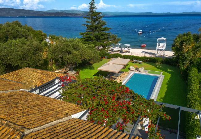 Villa in Barbati - Barbati Beachfront Pool Villa
