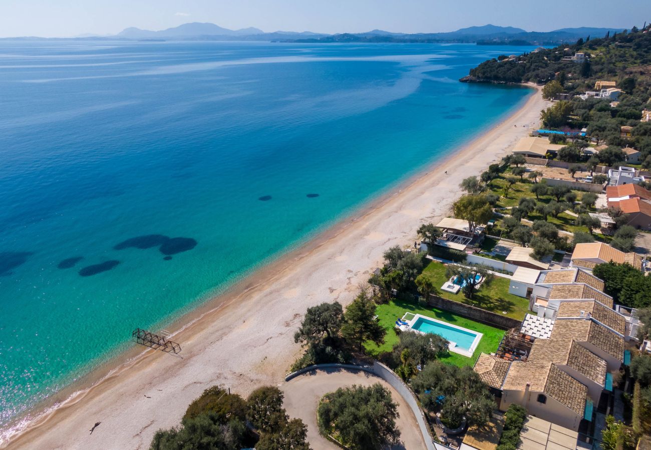 Villa in Barbati - Barbati Beachfront Pool Villa