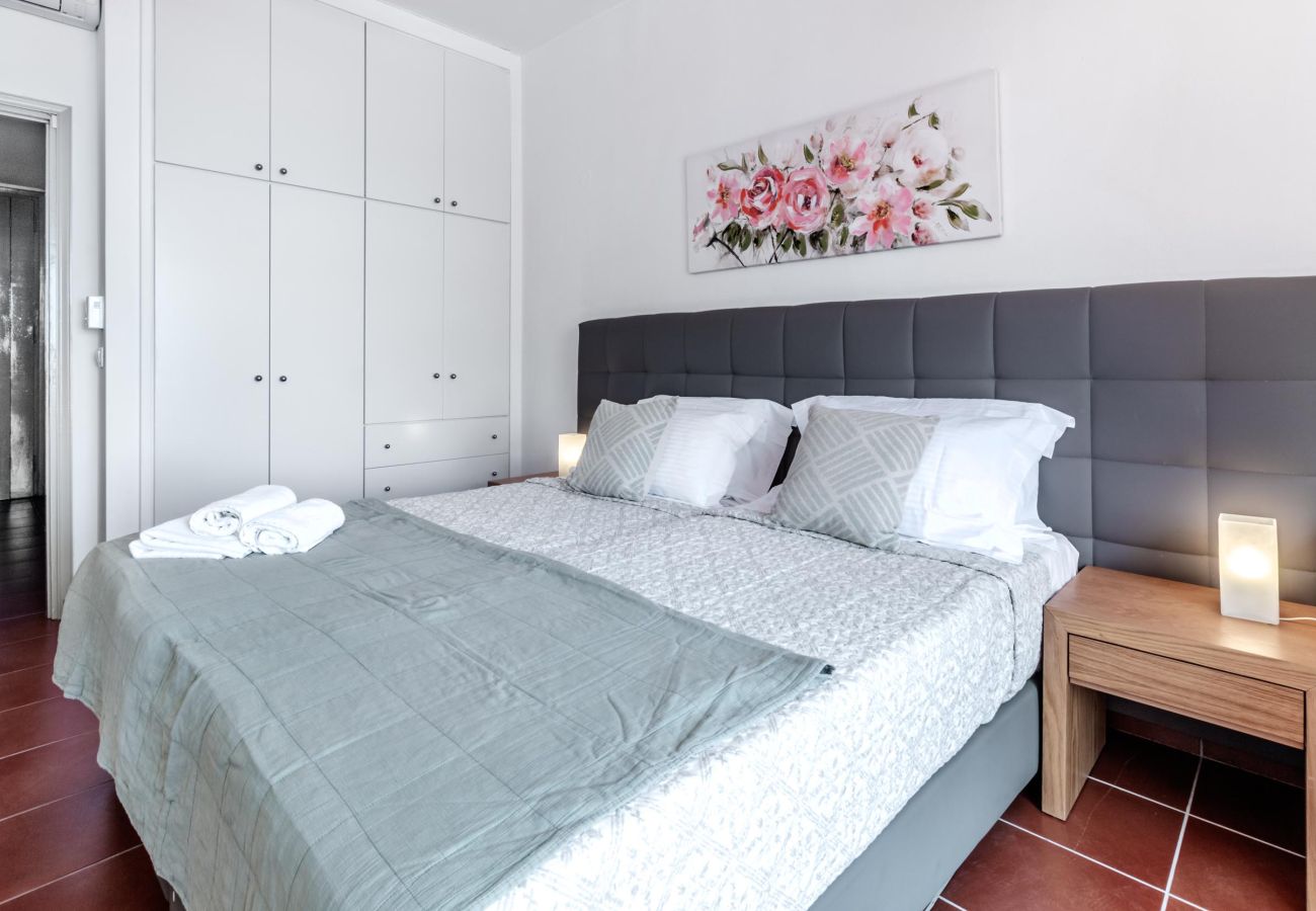 Villa in Barbati - Barbati Beachfront Pool Villa