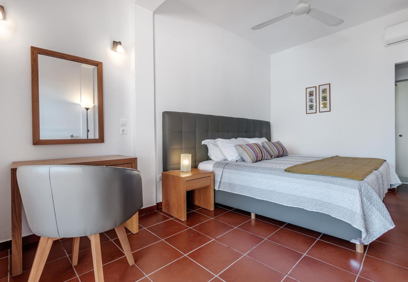 Villa in Barbati - Barbati Beachfront Pool Villa