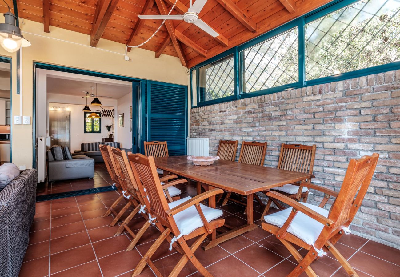 Villa in Barbati - Barbati Beachfront Pool Villa