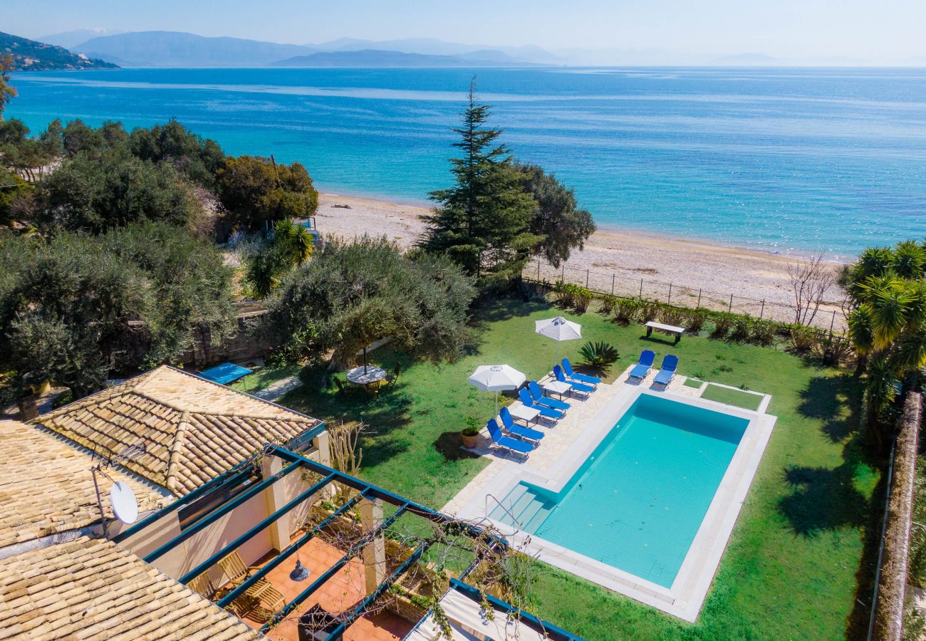 Villa in Barbati - Barbati Beachfront Pool Villa