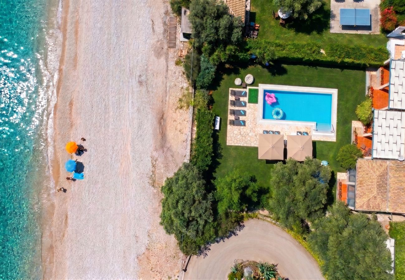 Villa in Barbati - Barbati Beachfront Pool Villa