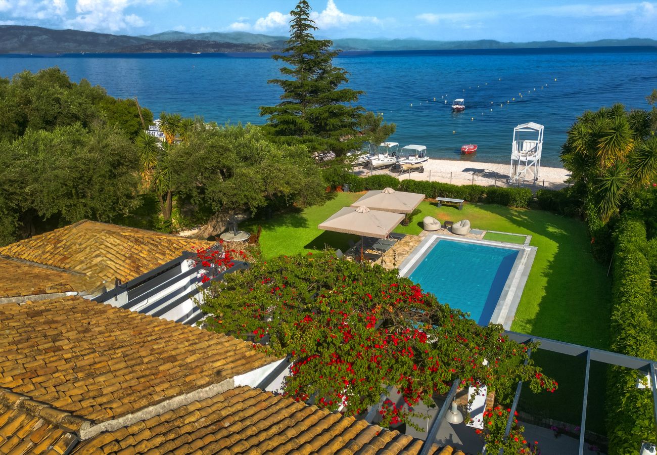 Villa in Barbati - Barbati Beachfront Pool Villa