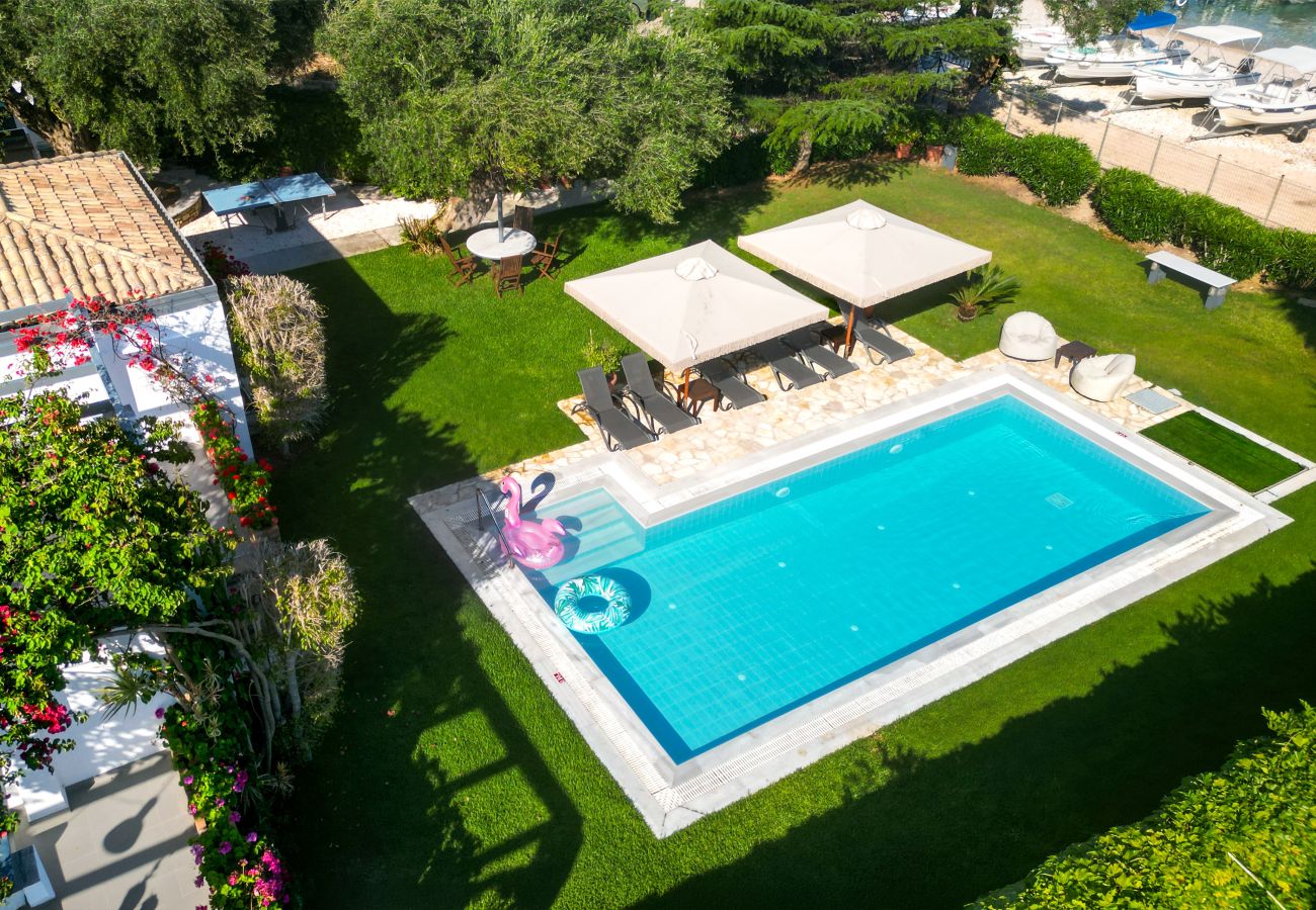 Villa in Barbati - Barbati Beachfront Pool Villa