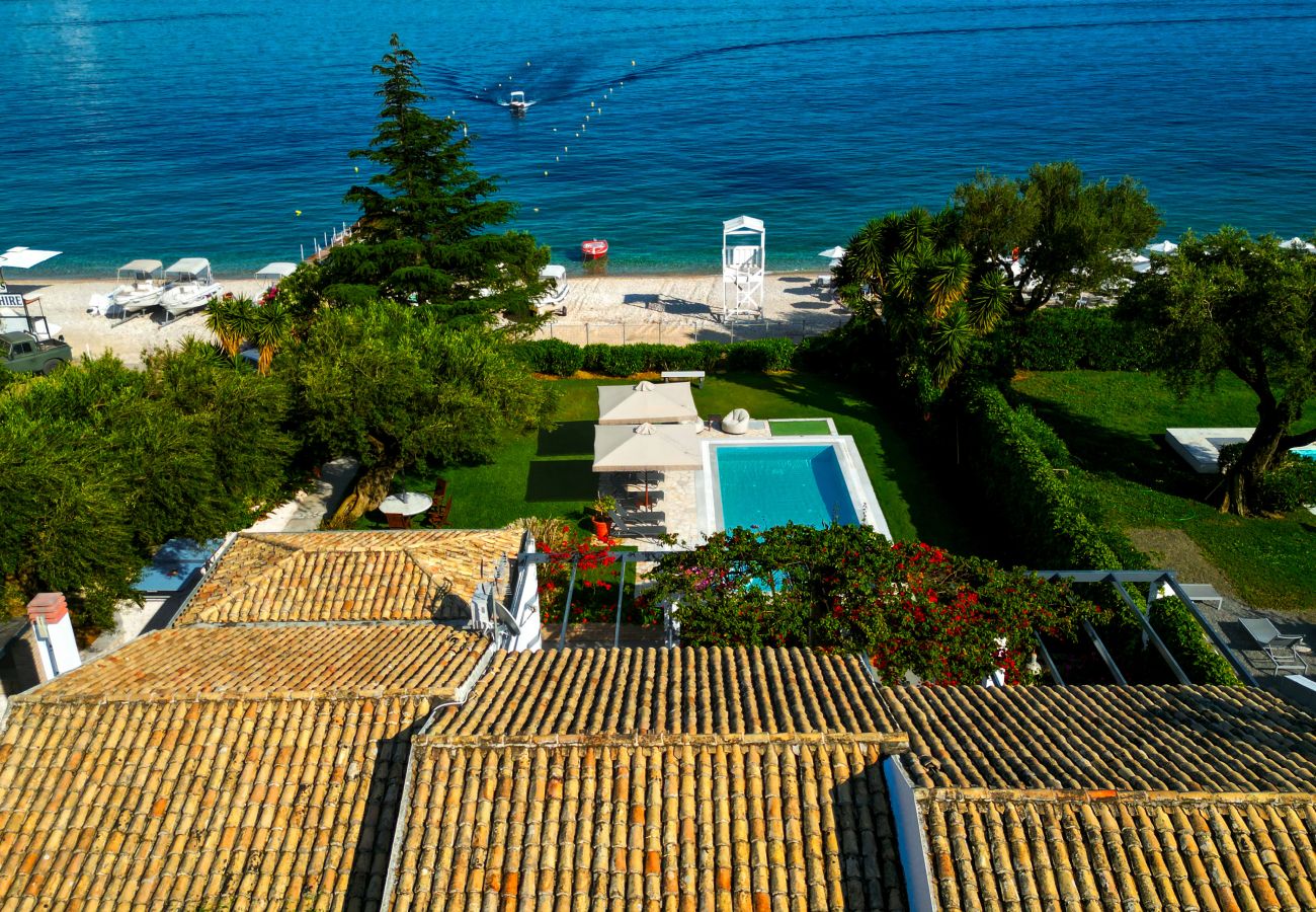 Villa in Barbati - Barbati Beachfront Pool Villa