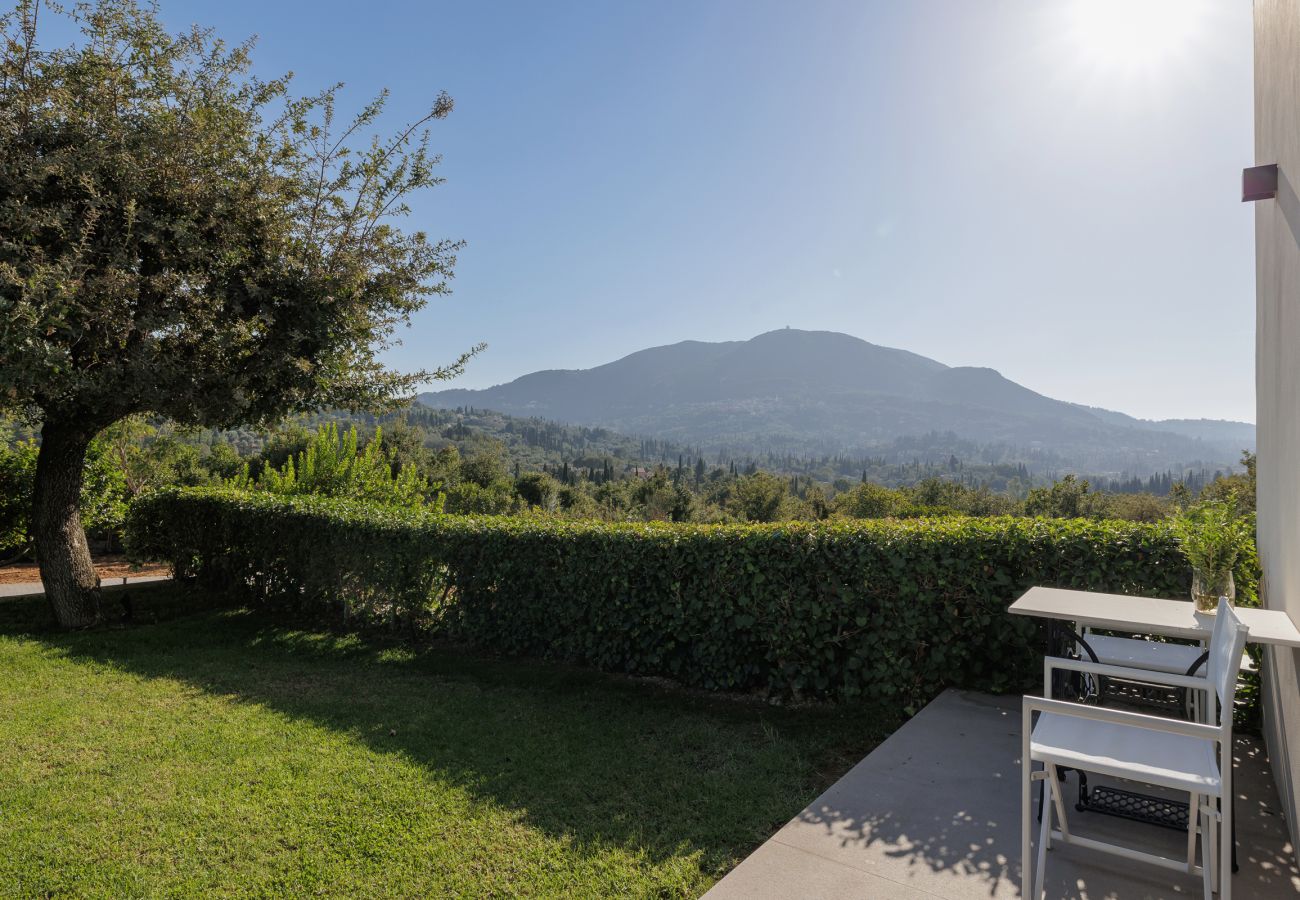 Villa in Achilleio - Myrtia - Luxury Hidden Gem