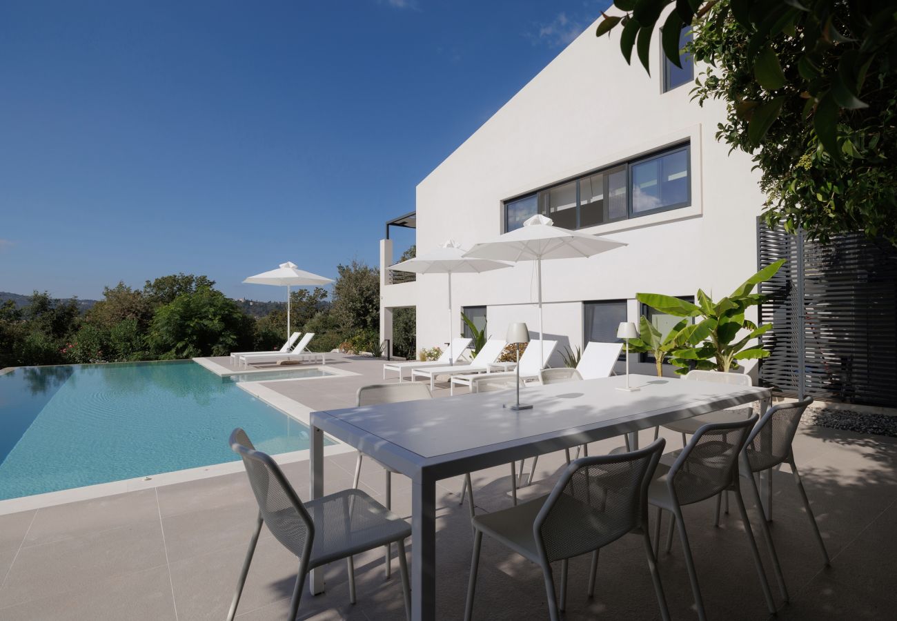 Villa in Achilleio - Myrtia - Luxury Hidden Gem