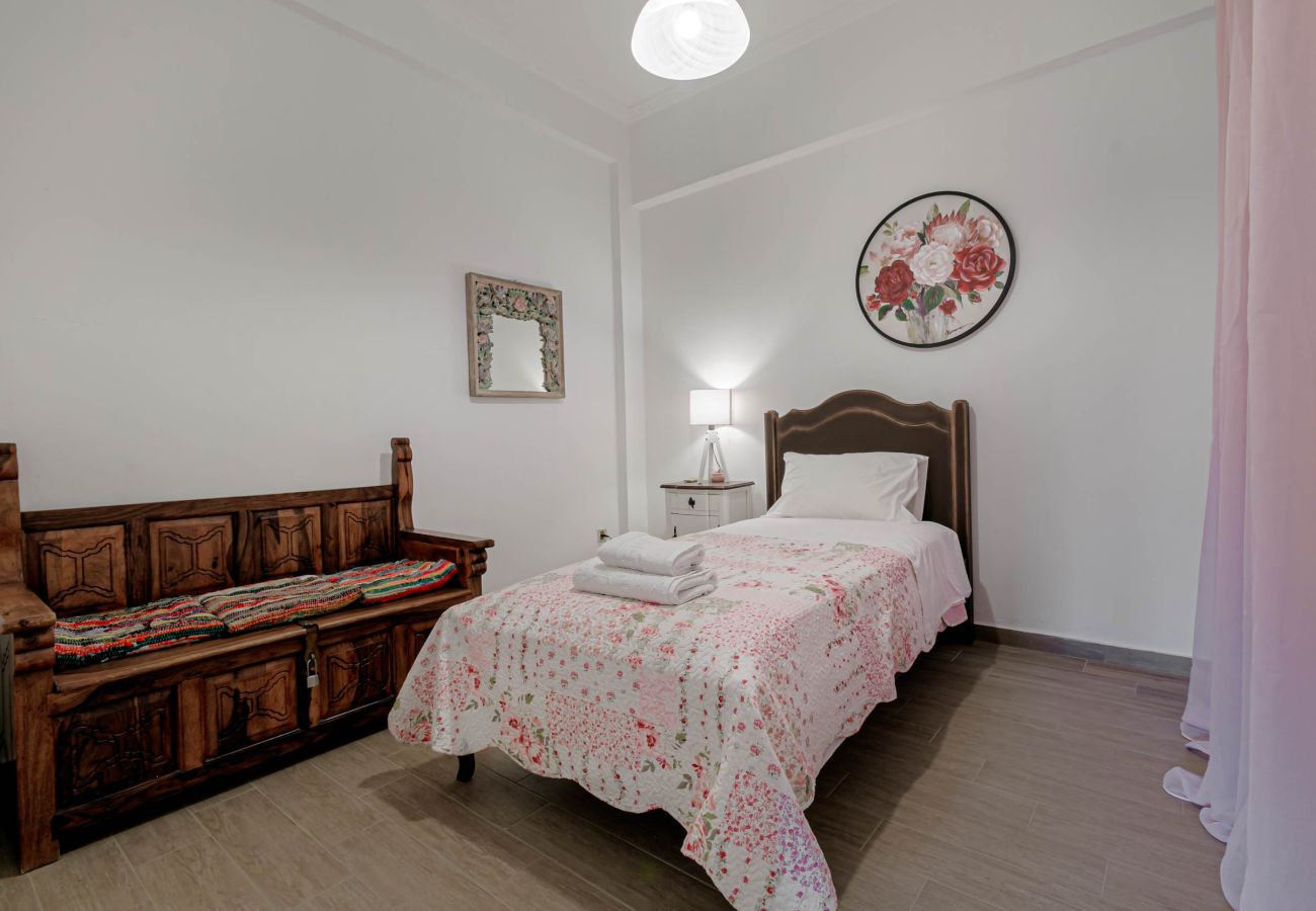 Apartment in Corfu Town - Charming Central Corfu Apartment in old Town