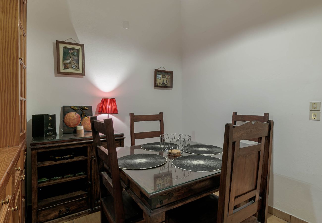 Apartment in Corfu Town - Charming Central Corfu Apartment in old Town