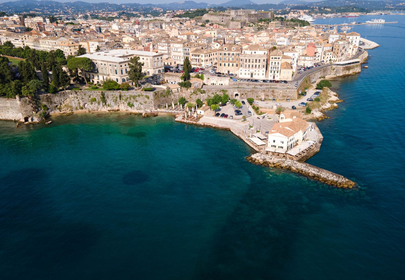 Apartment in Corfu Town - Piccolo Mouragia - old Corfu Town