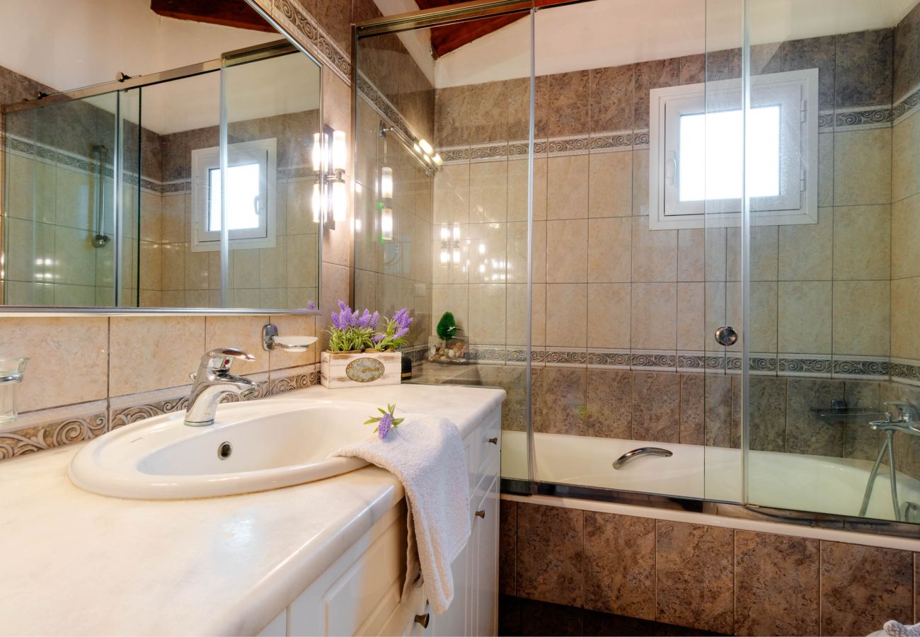 Villa in Agni - Villa Agni - Sea View